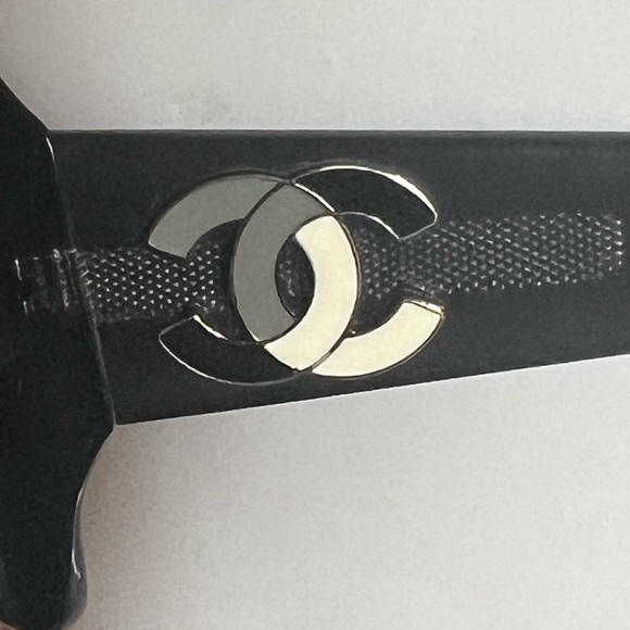 COPY - CHANEL SUNGLASSES - Picture 5 of 8